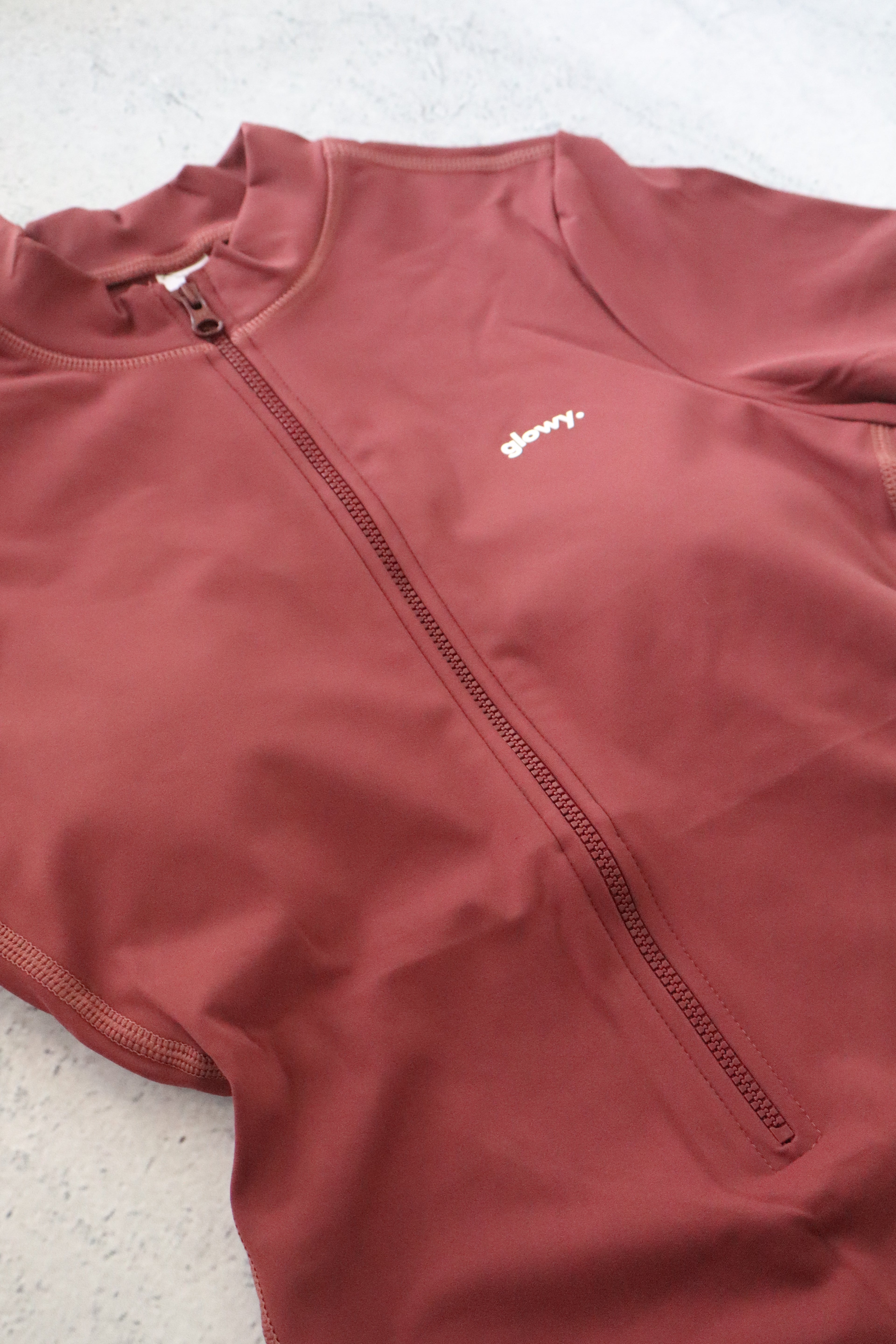 Talla S,M,L - Rojo Vino