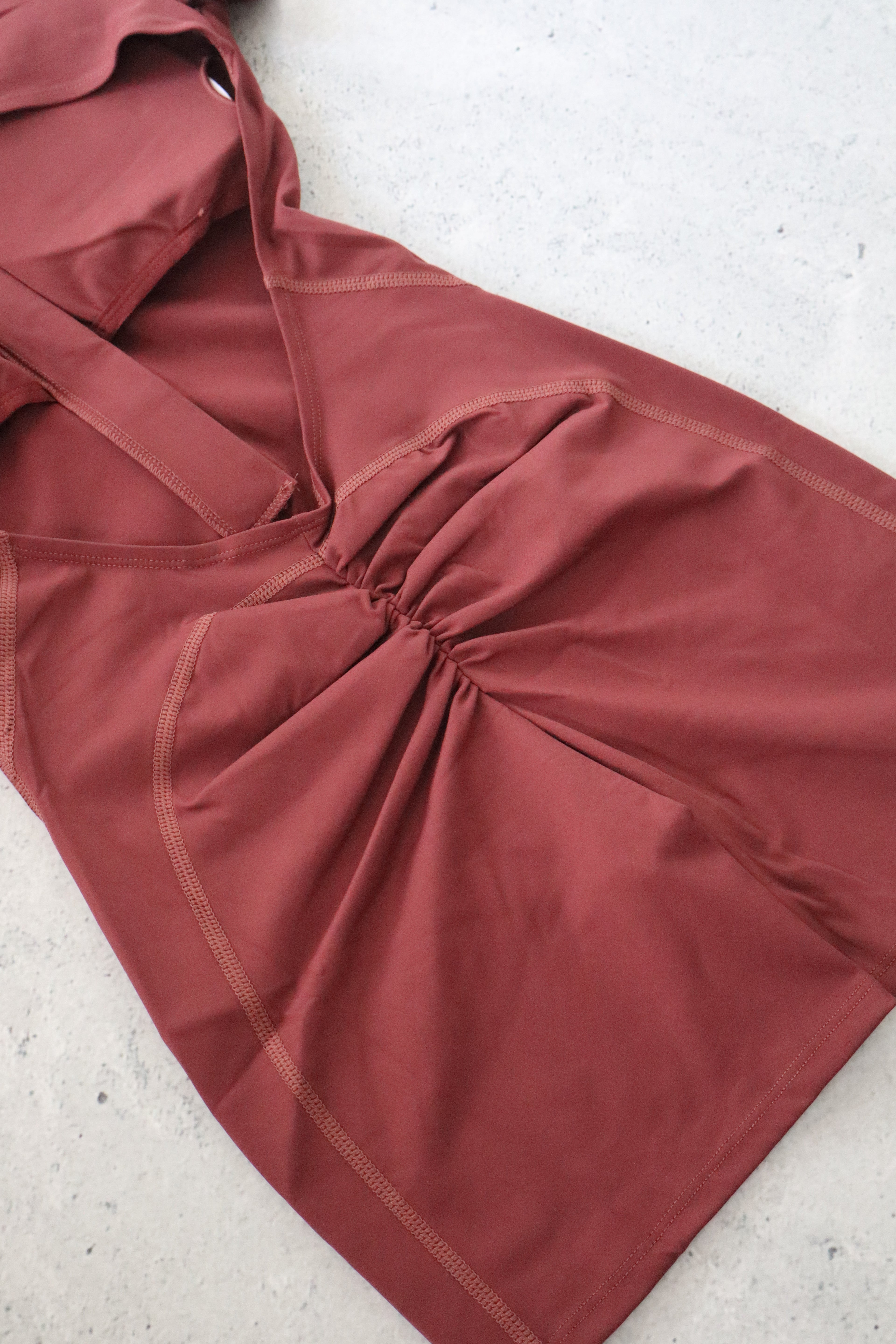 Talla S,M,L - Rojo Vino